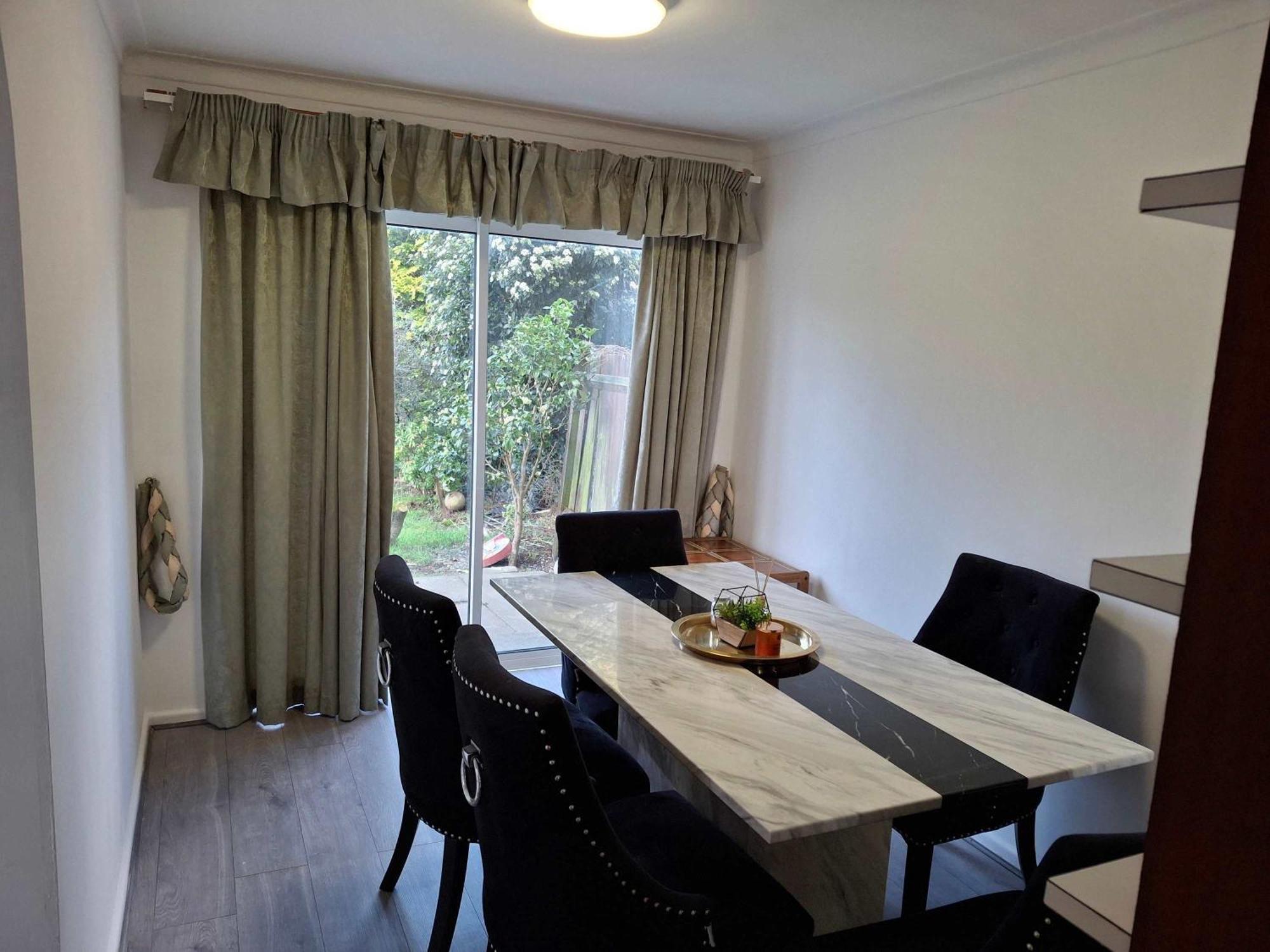 Nicely Decorated 3 Bedroom House Near Heathrow, London Staines-upon-Thames Kültér fotó